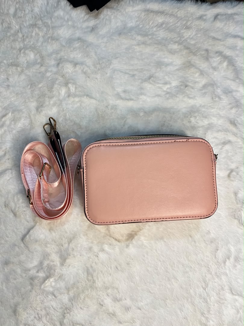 SM pink Slingbag