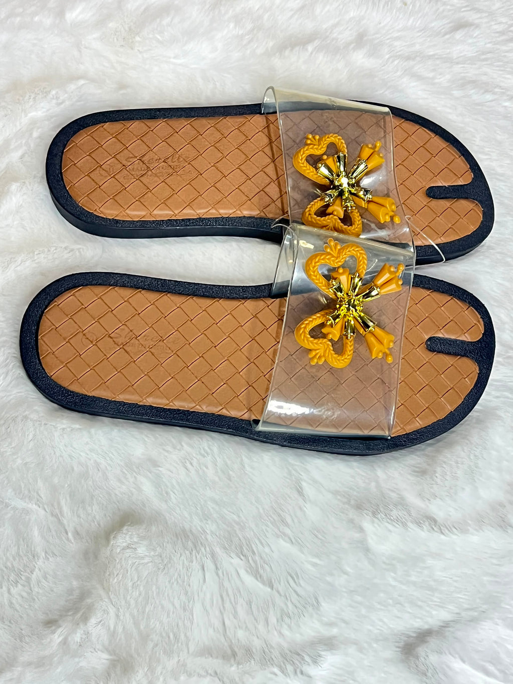 Flat side sandles