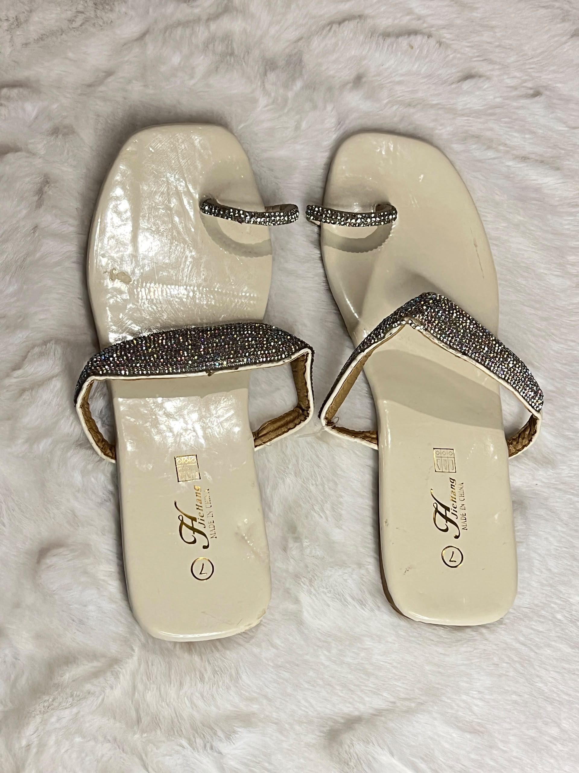 Slide sandles