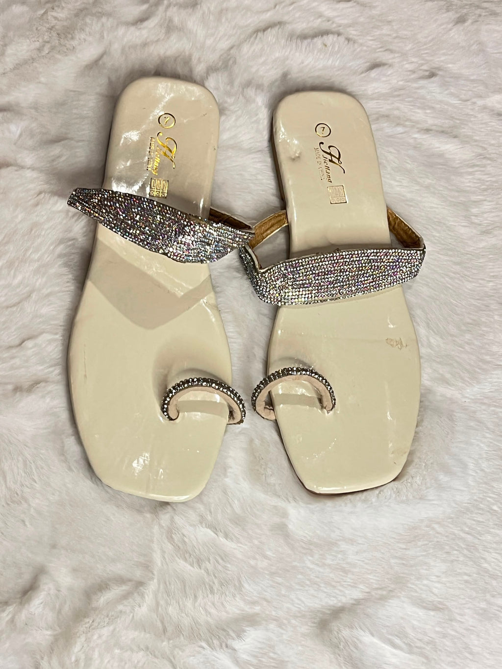 Slide sandles