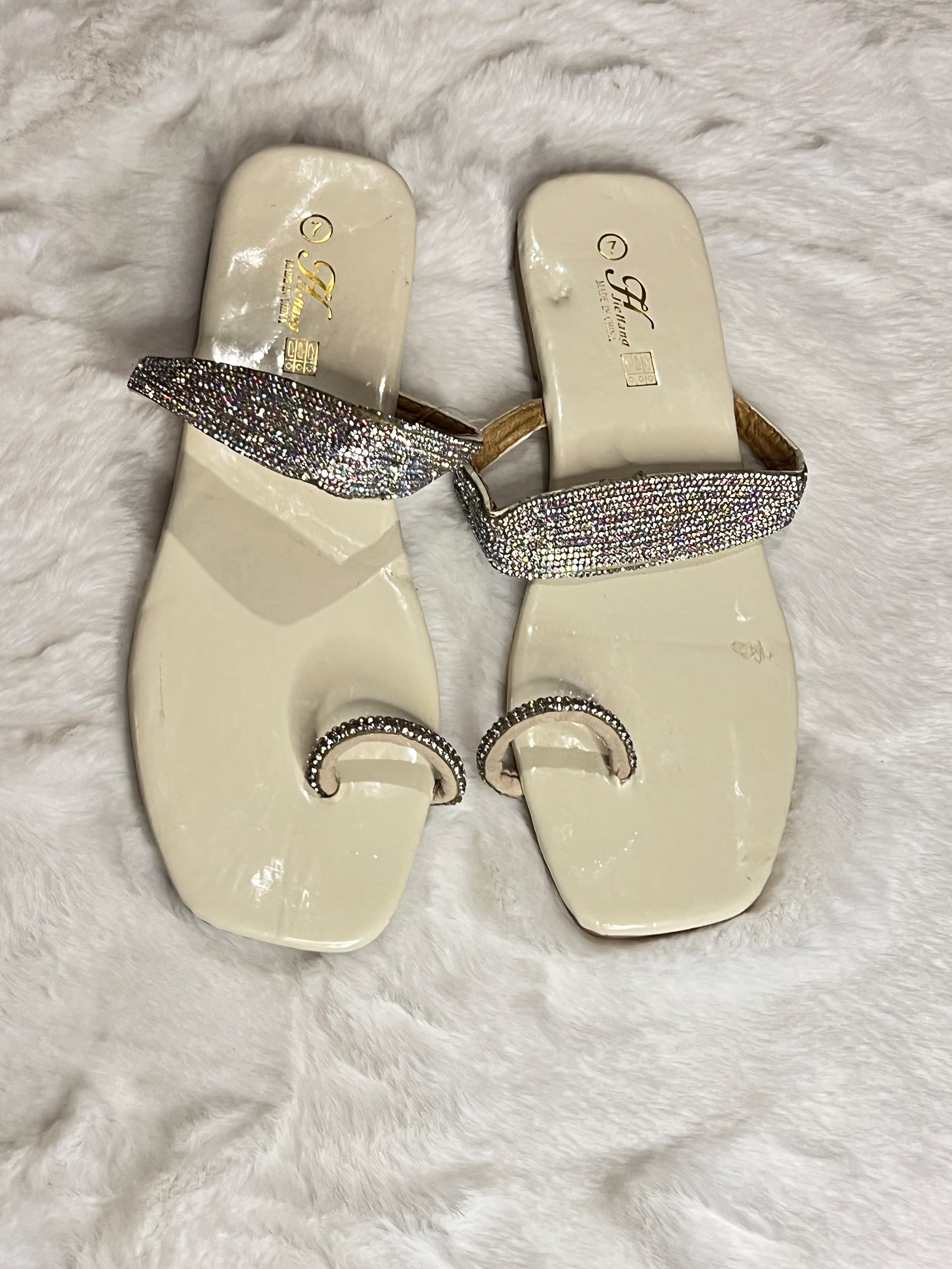 Slide sandles