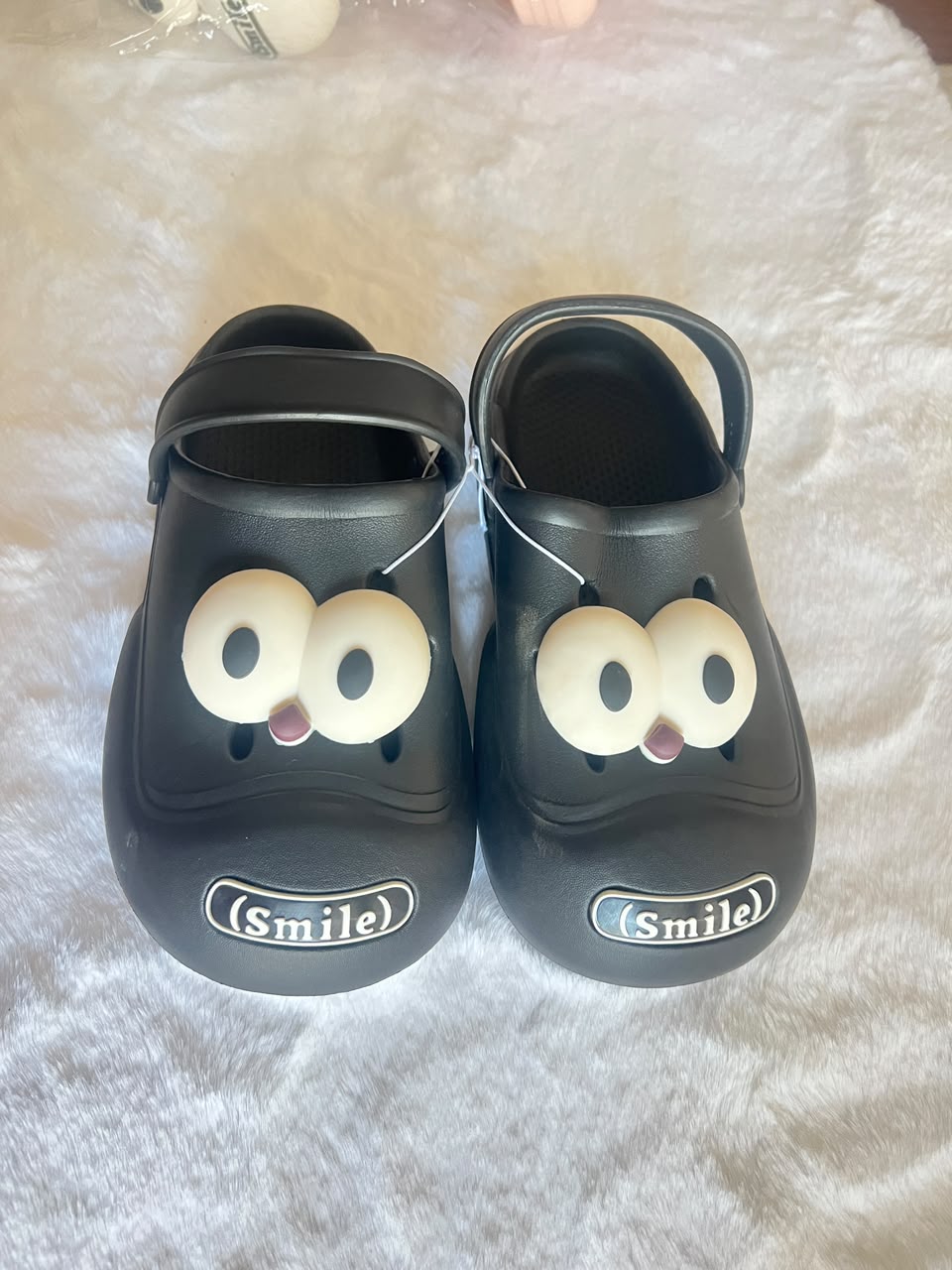 Smile crocs