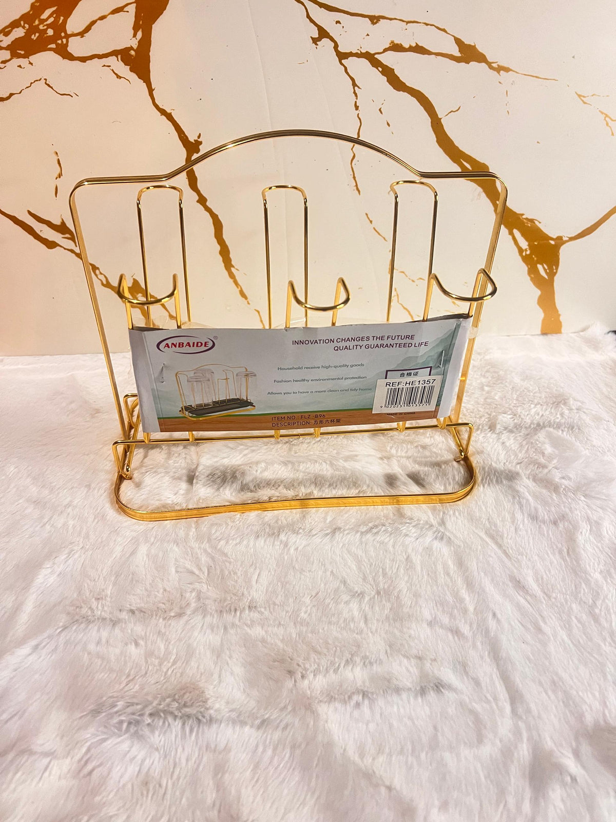 Gold metal   cup 6 holder